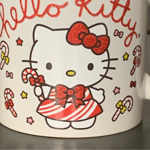 Hello Kitty Candy Cane Christmas Mug - Picture 4 of 9